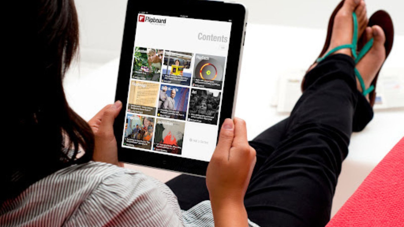 this picture shows Fashion Magazine App for Digital Readers